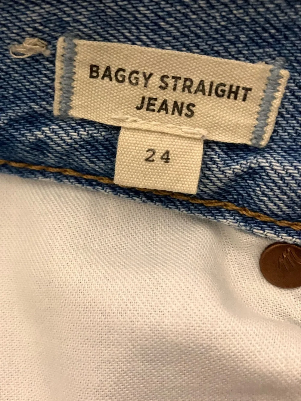 Madewell Baggy Straight Jeans 24